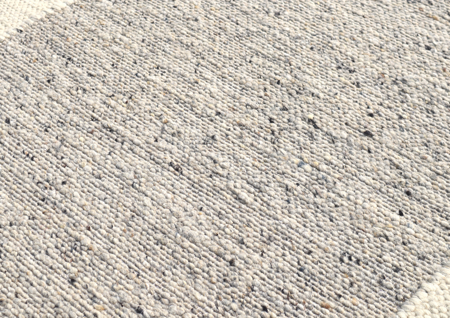 Farmhouse Fresh Handmade Wool Accent Rug