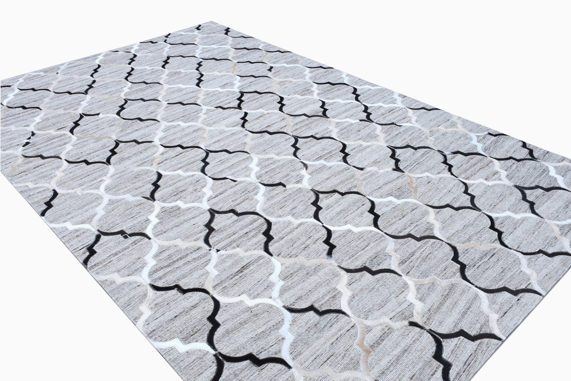 Elegant Lattice Handmade Leather and Wool Area Rug 