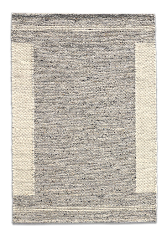 Farmhouse Fresh Handmade Wool Accent Rug