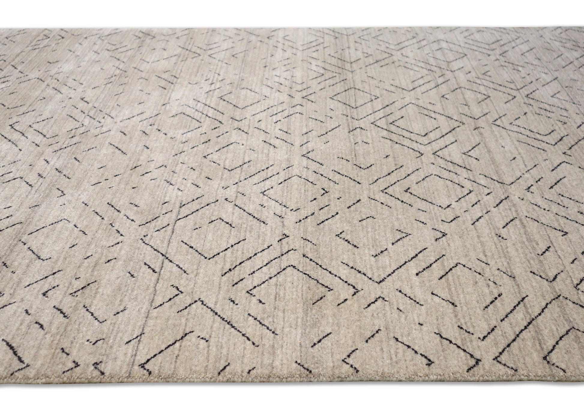 Geometric Earth Handmade Wool Accent Rug