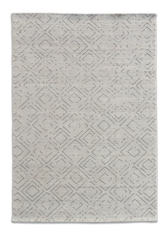 Labyrinth Essence Handmade Wool Accent Rug