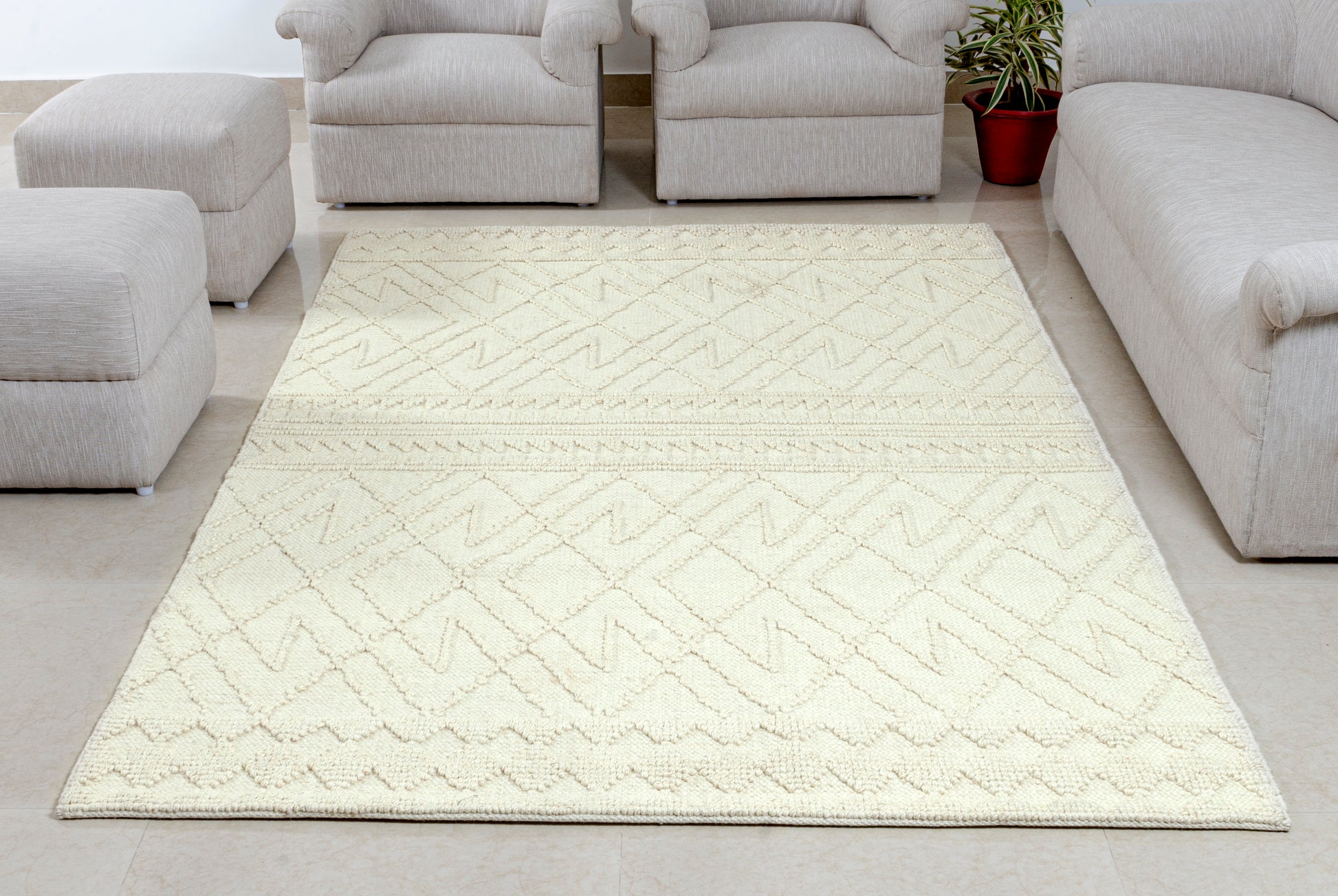 Tribal Chic Handwoven Jute Accent Rug