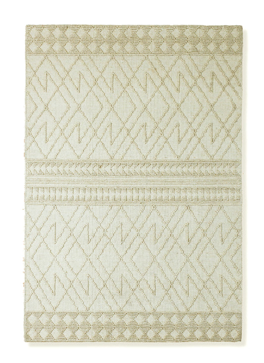 Tribal Chic Handwoven Jute Accent Rug