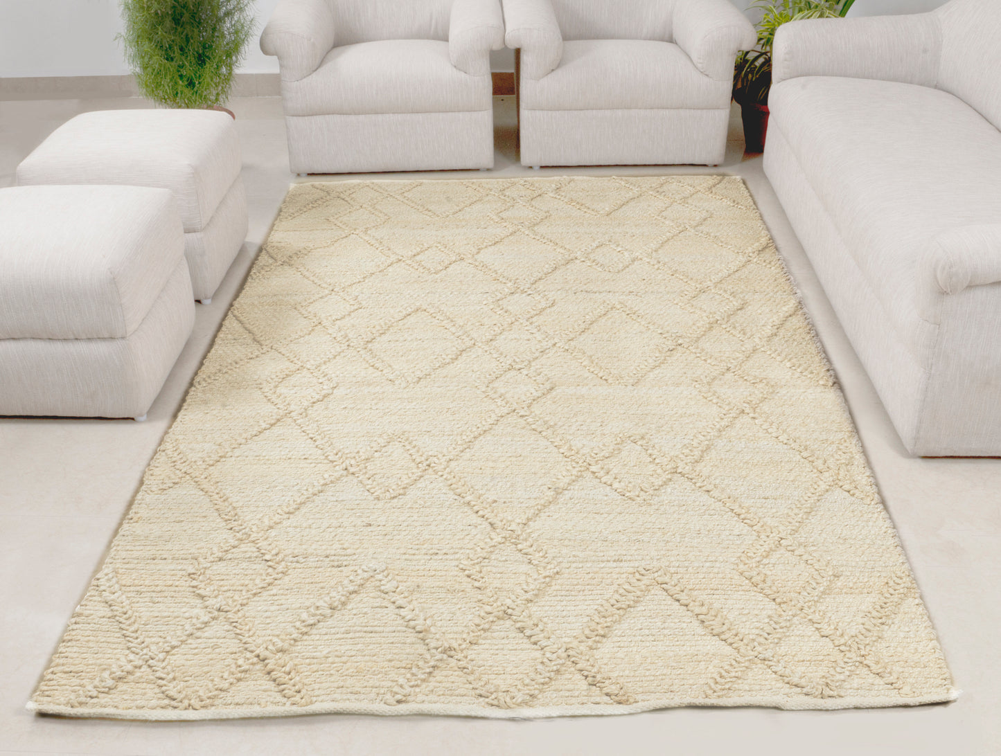 Diamond Serenity Handwoven Jute Accent Rug