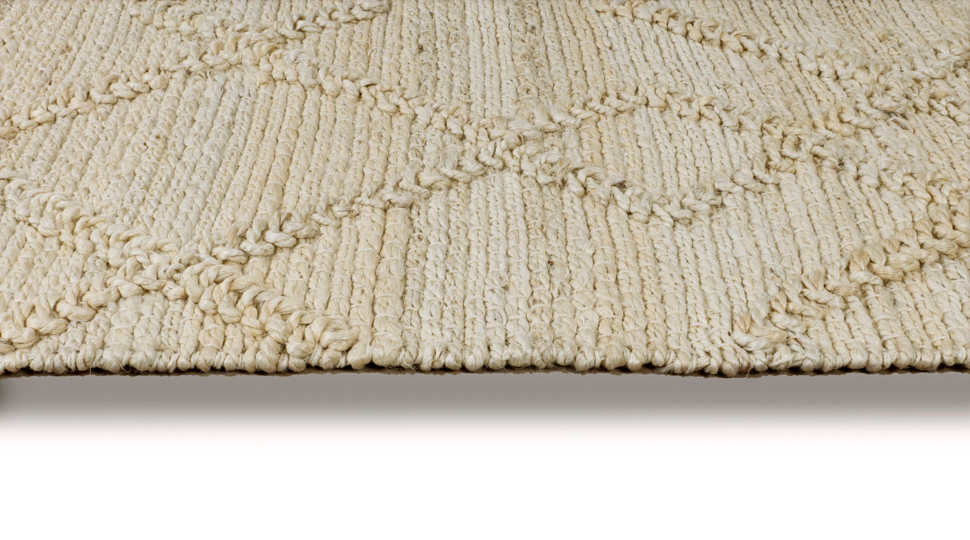 Diamond Serenity Handwoven Jute Accent Rug