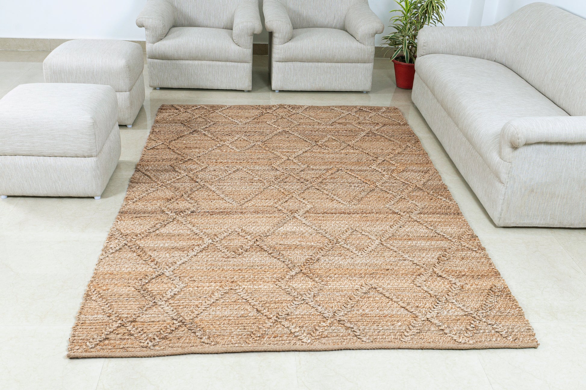 Textural Diamond Retreat Handwoven Jute Accent Rug 