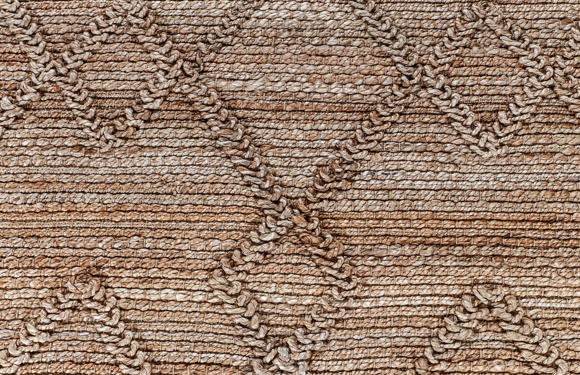 Textural Diamond Retreat Handwoven Jute Accent Rug 