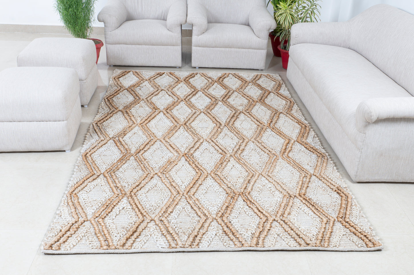 Cascading Diamonds Handwoven Jute Accent Rug