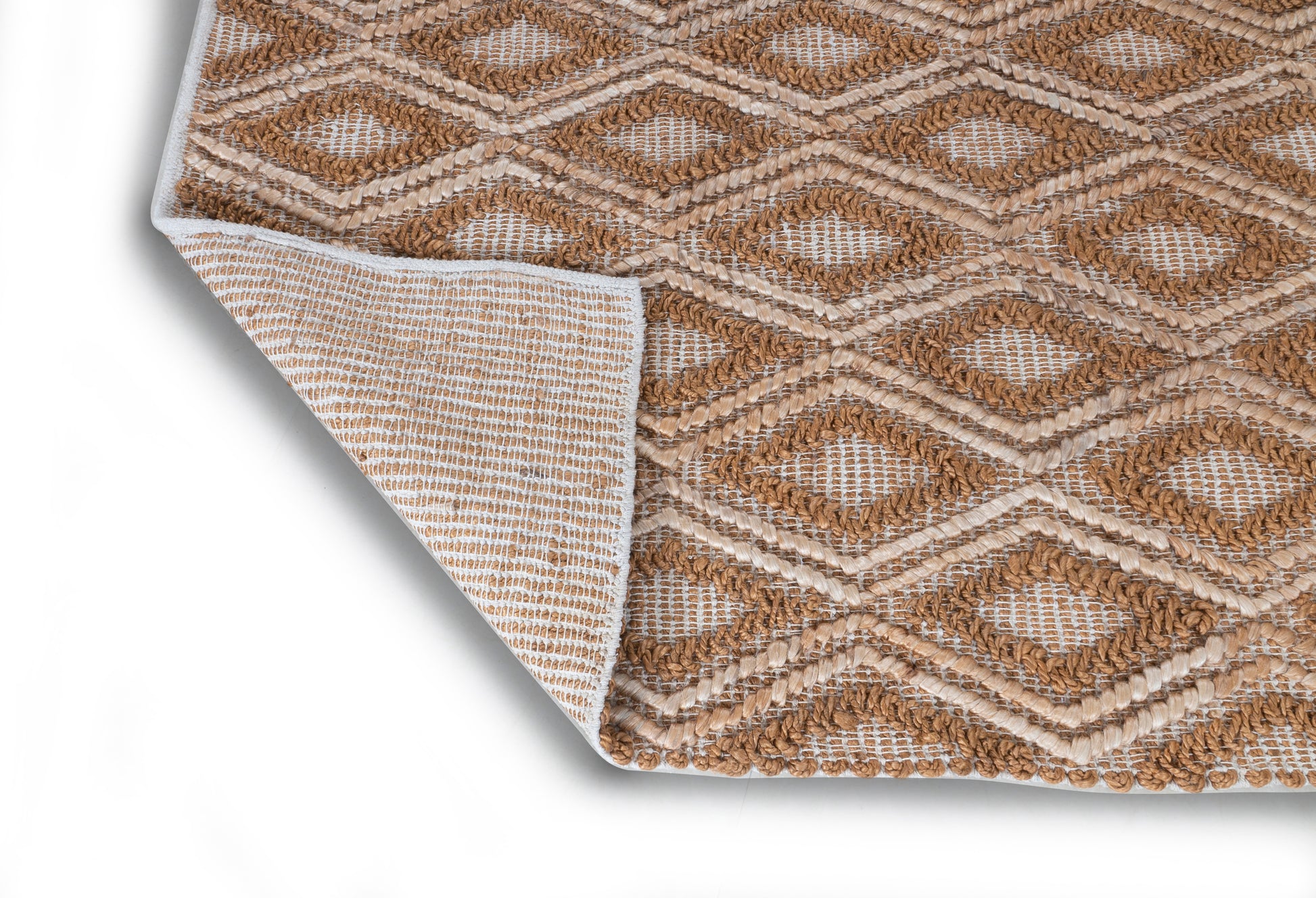 Diamond Harmony Handwoven Jute Accent Rug – Caramel Infusion