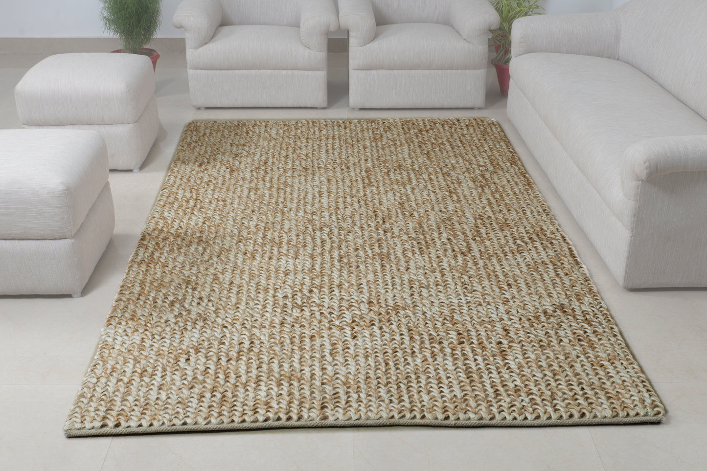 Neutral Knit Handwoven Jute Accent Rug – Cozy Craftsmanship