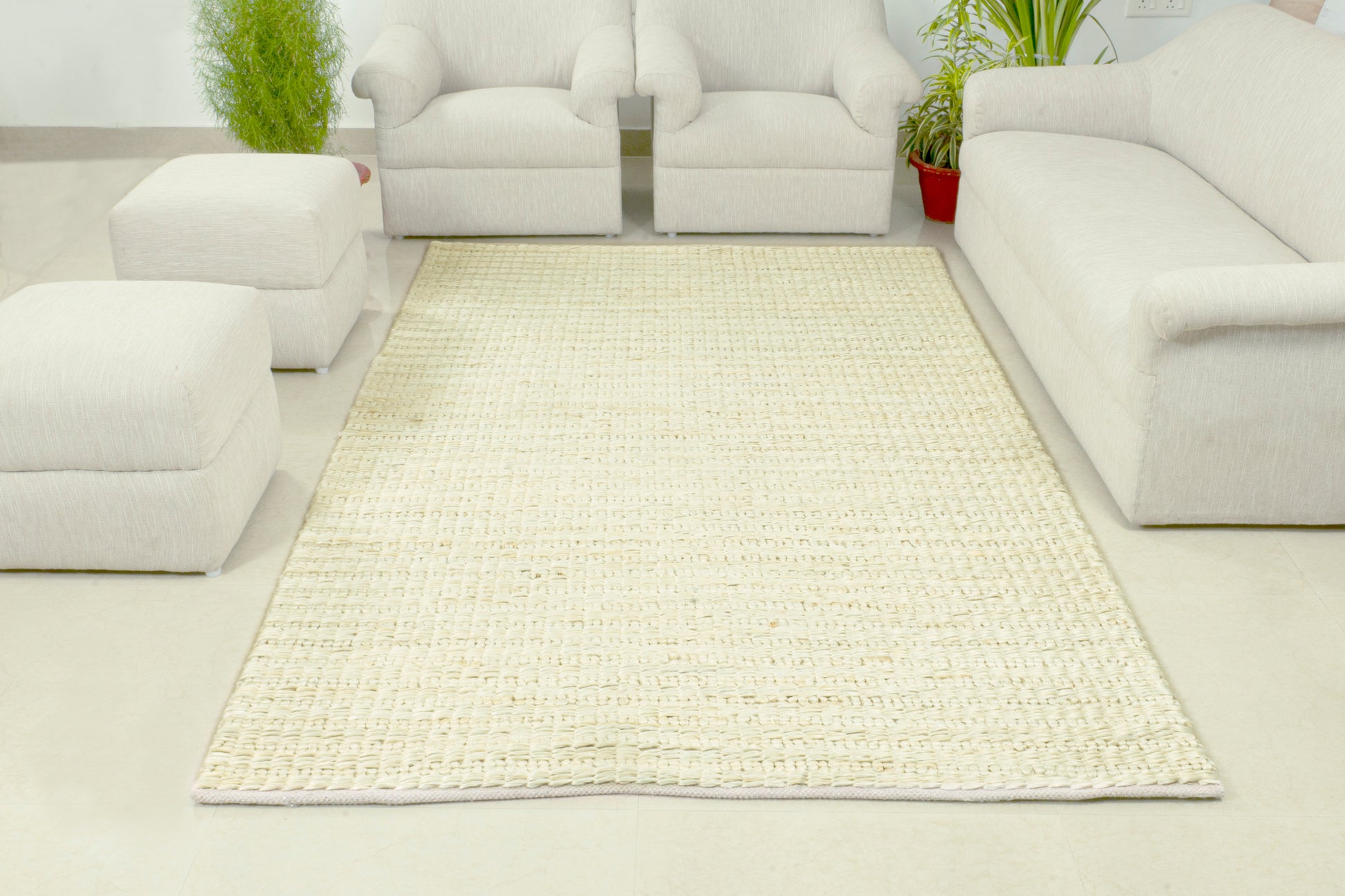 Ivory Sands Handwoven Jute Accent Rug