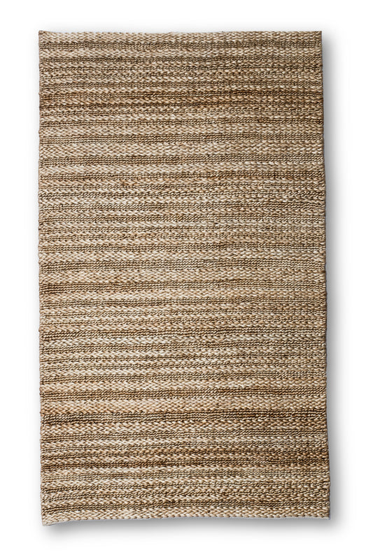 Natural Elegance Handwoven Jute Accent Rug – Petite Refined Earthiness