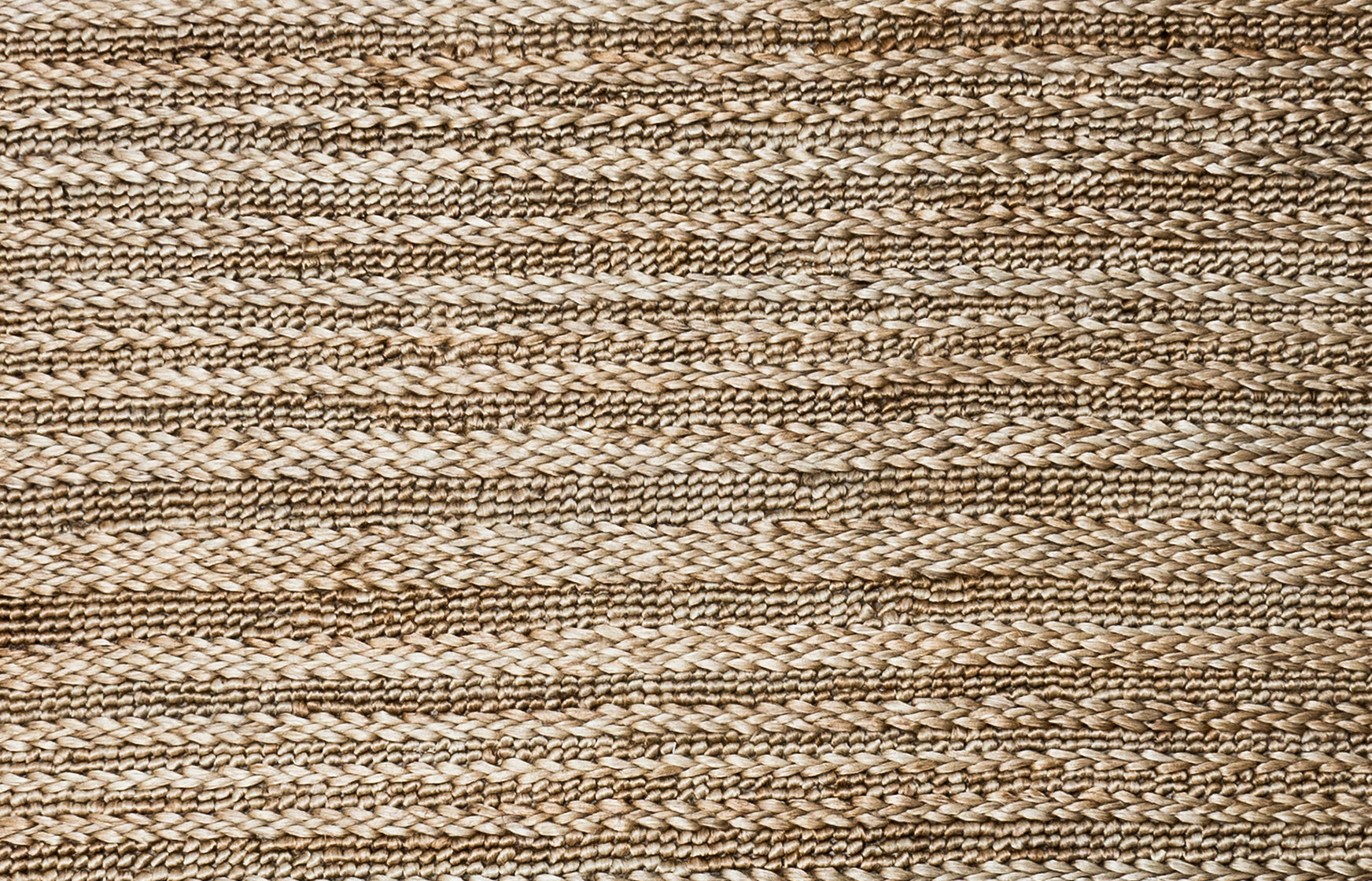 Natural Elegance Handwoven Jute Accent Rug – Petite Refined Earthiness 