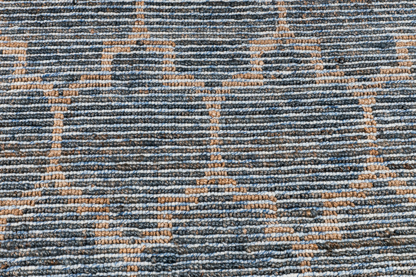 Marine Mosaic Handwoven Jute & Wool Accent Rug – Azure Interlace