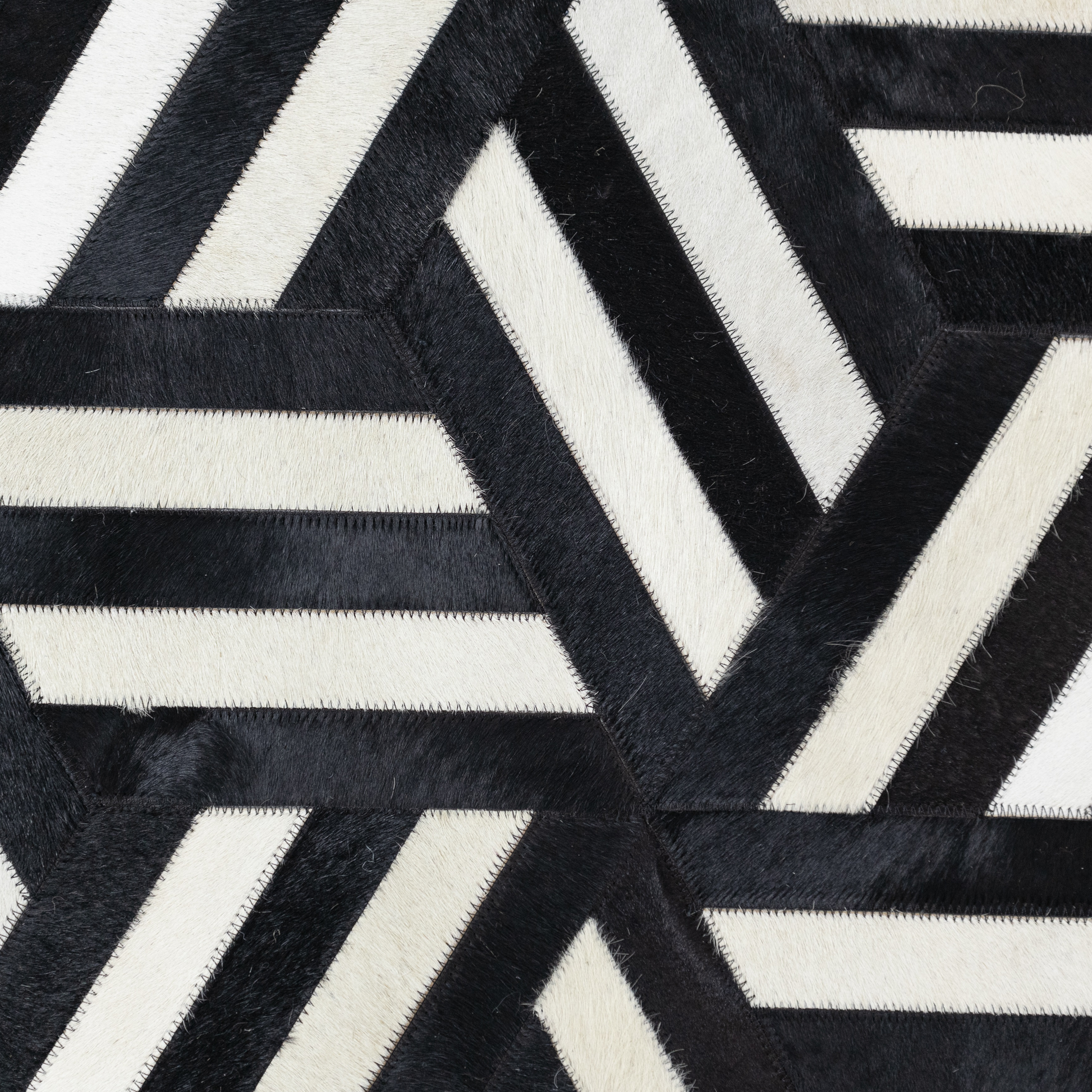 Handmade Black & White Cubed Geometric Leather Area Rug