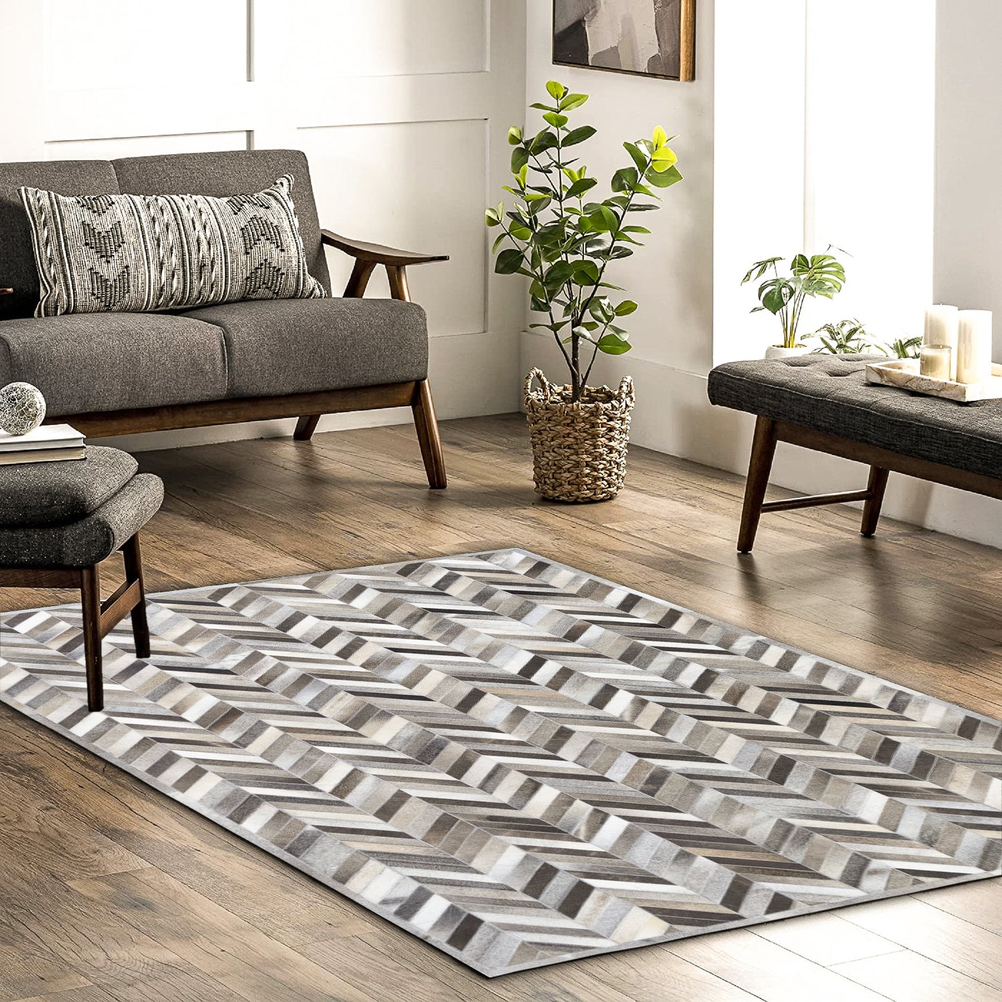 Handmade Ivory and Grey Chevron Leather Area Rug