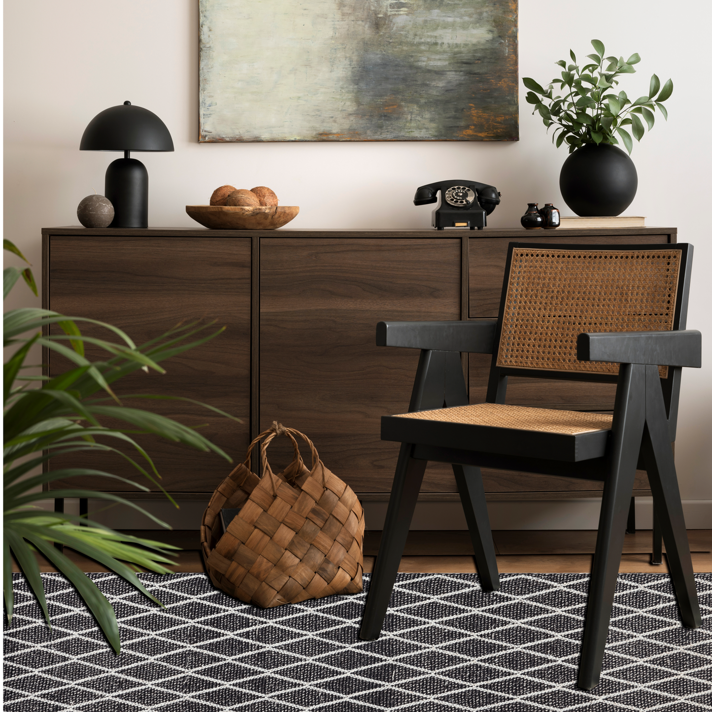 Geometric Elegance Handmade Wool Accent Rug