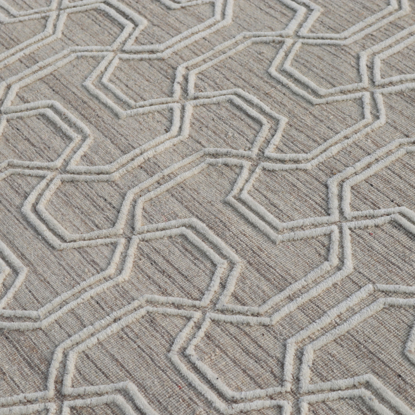 Geometric Harmony Handmade Wool Accent Rug 