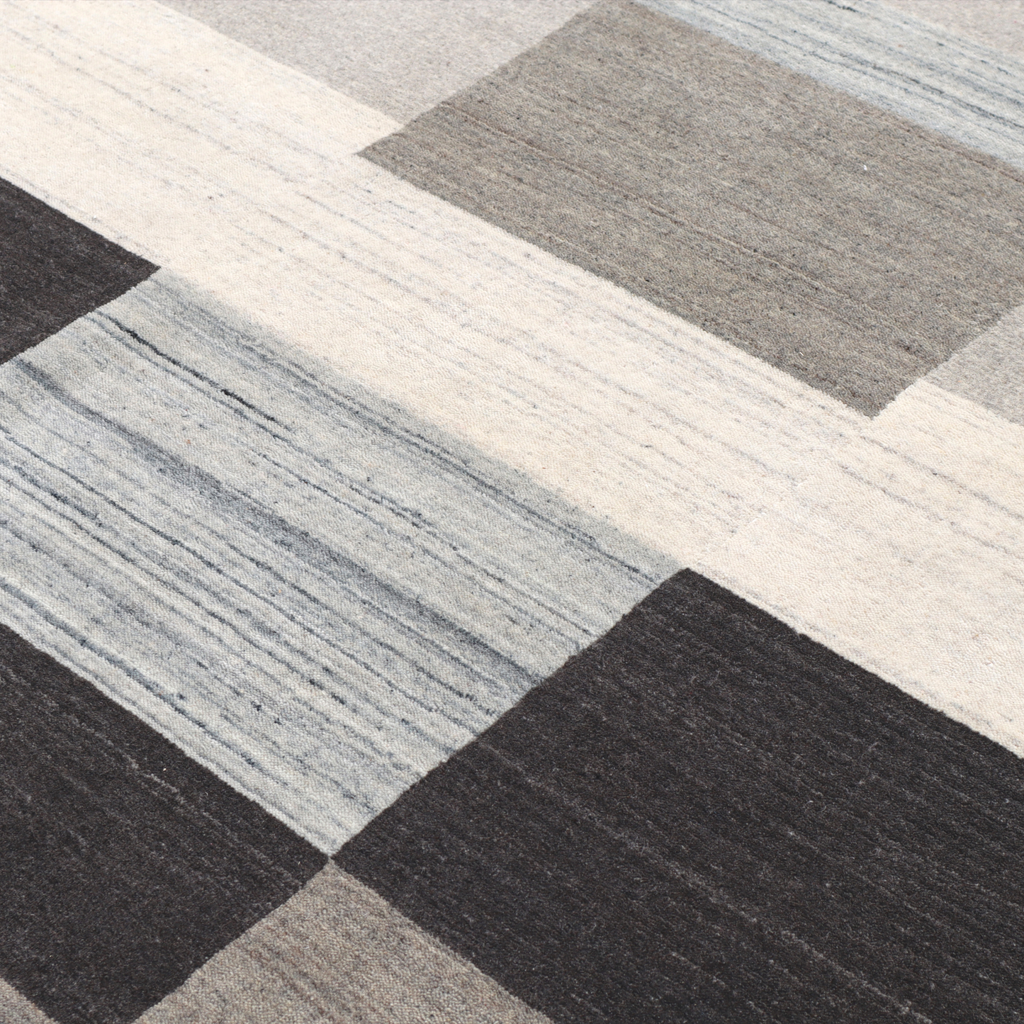 Urban Blocks Harmony Handmade Wool Accent Rug 